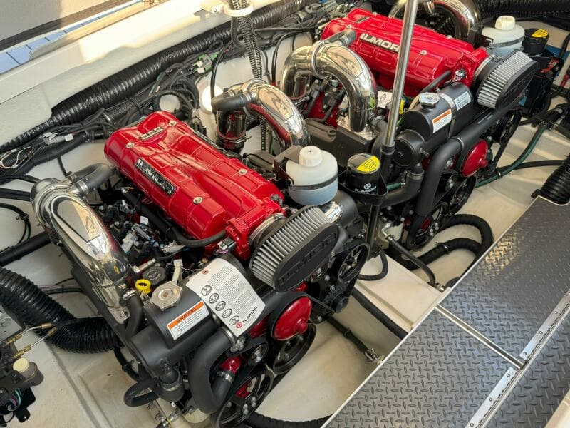 2024 Formula 350 Crossover Bowrider