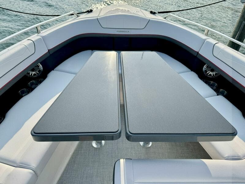 2024 Formula 350 Crossover Bowrider