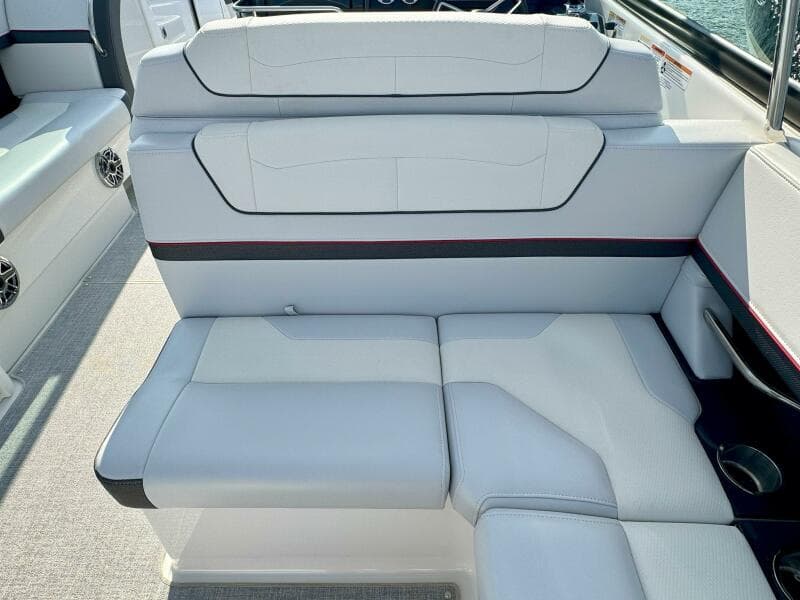 2024 Formula 350 Crossover Bowrider