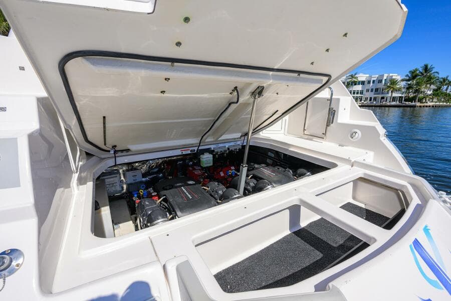 2020 Regal 35 Sport Coupe