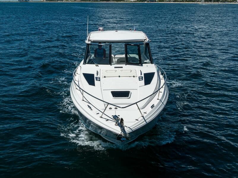 2020 Regal 35 Sport Coupe