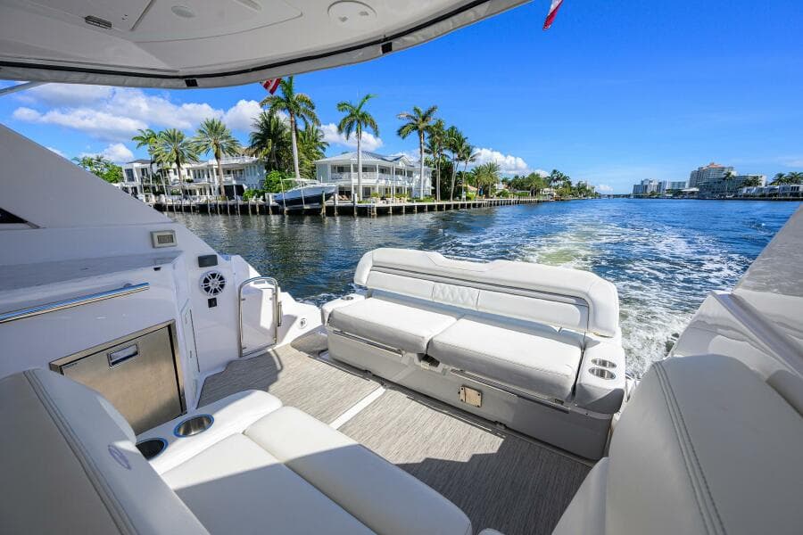 2020 Regal 35 Sport Coupe