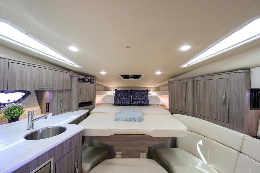 2020 Regal 35 Sport Coupe