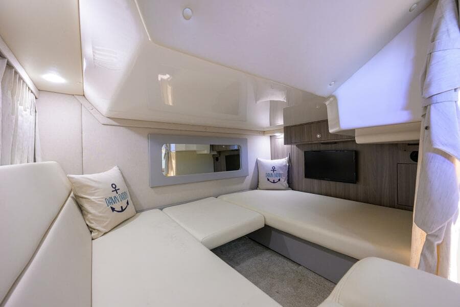 2020 Regal 35 Sport Coupe