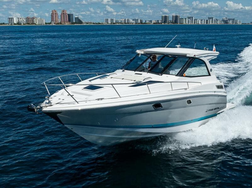 2020 Regal 35 Sport Coupe