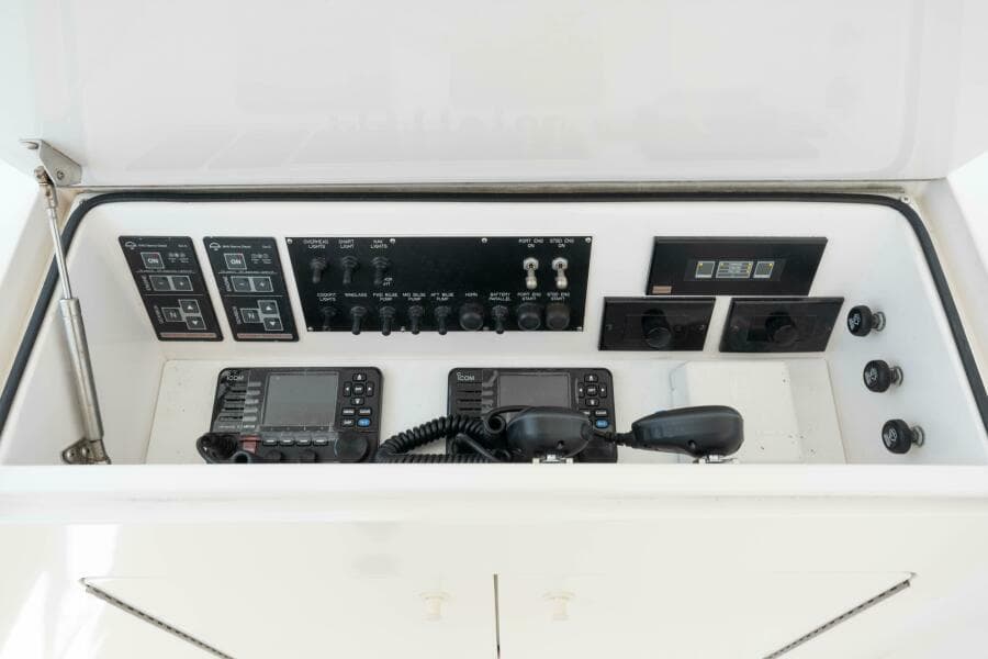 2009 Viking 45 Open Wig Wag