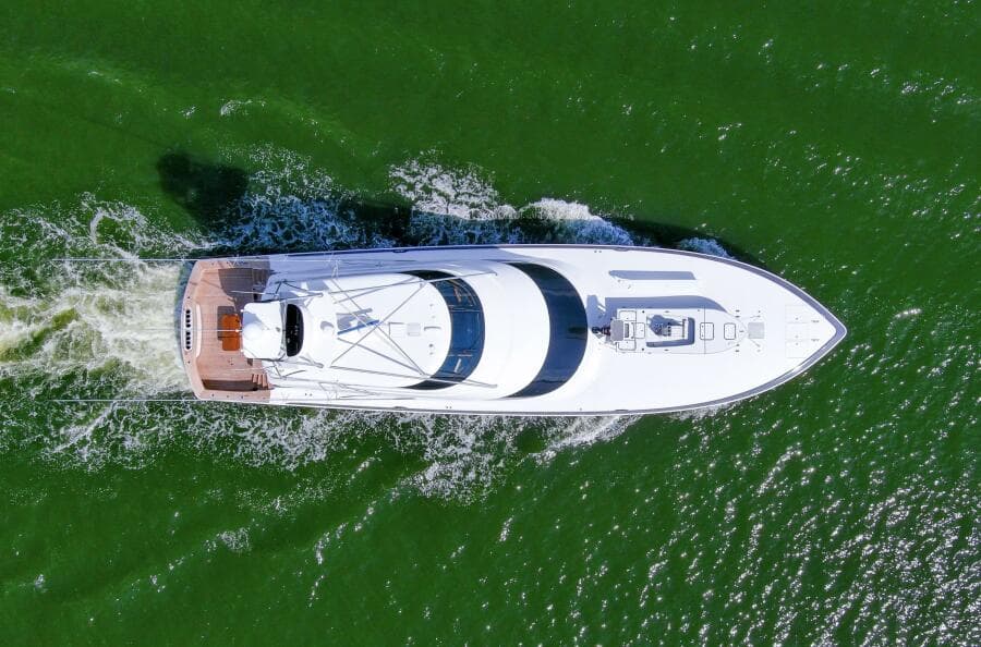 2016 92 Viking Enclosed Bridge Touche Exterior (18)