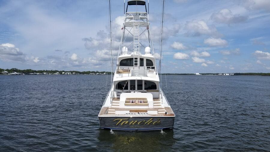 2016 92 Viking Enclosed Bridge Touche Exterior (13)