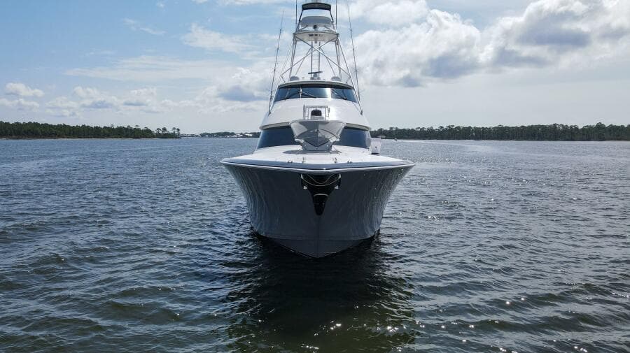 2016 92 Viking Enclosed Bridge Touche Exterior (9)