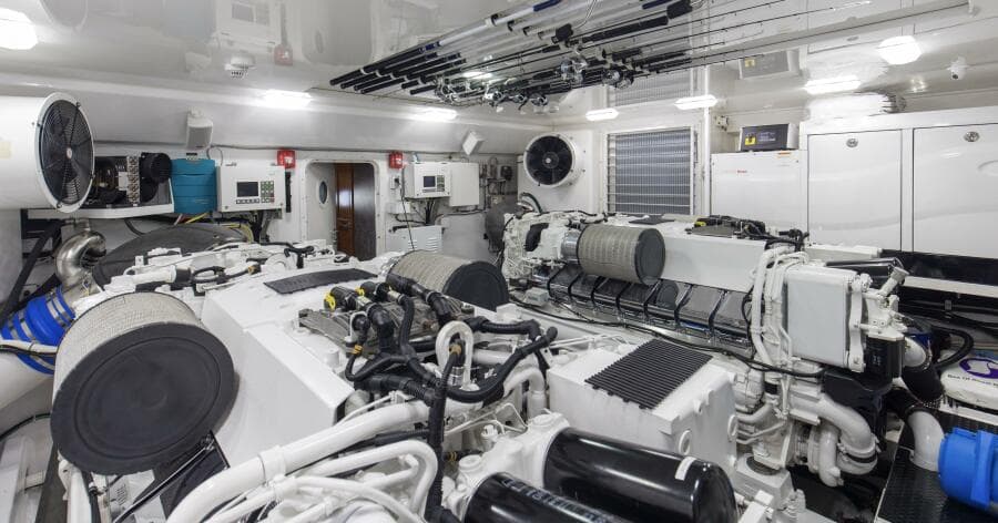 2016 92 Viking Enclosed Bridge Touche Engine Room (8)