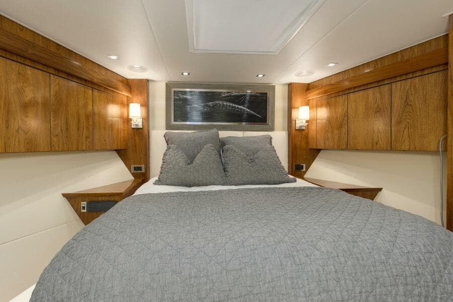 2016 92 Viking Enclosed Bridge Touche Forward Stateroom