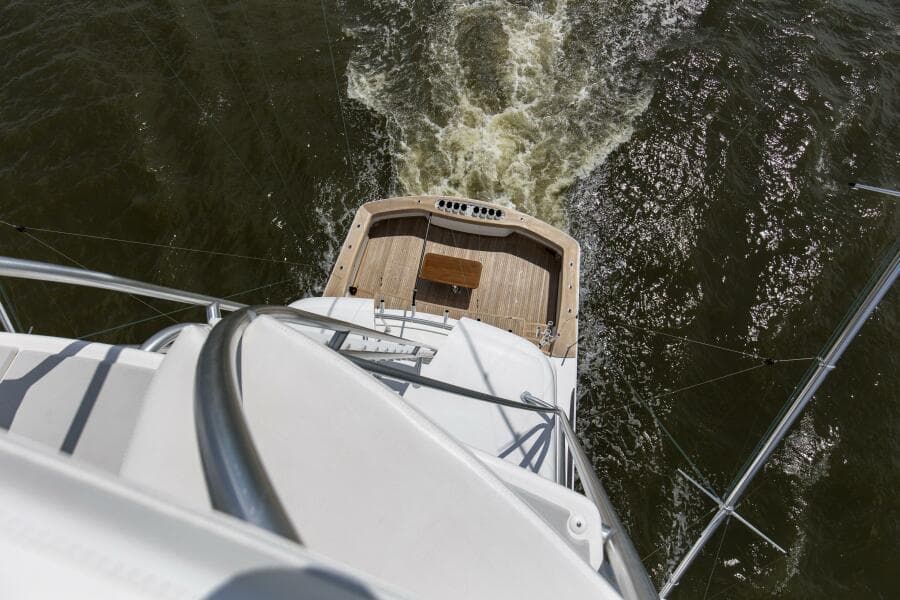 2016 92 Viking Enclosed Bridge Touche Bridge Tower (4)