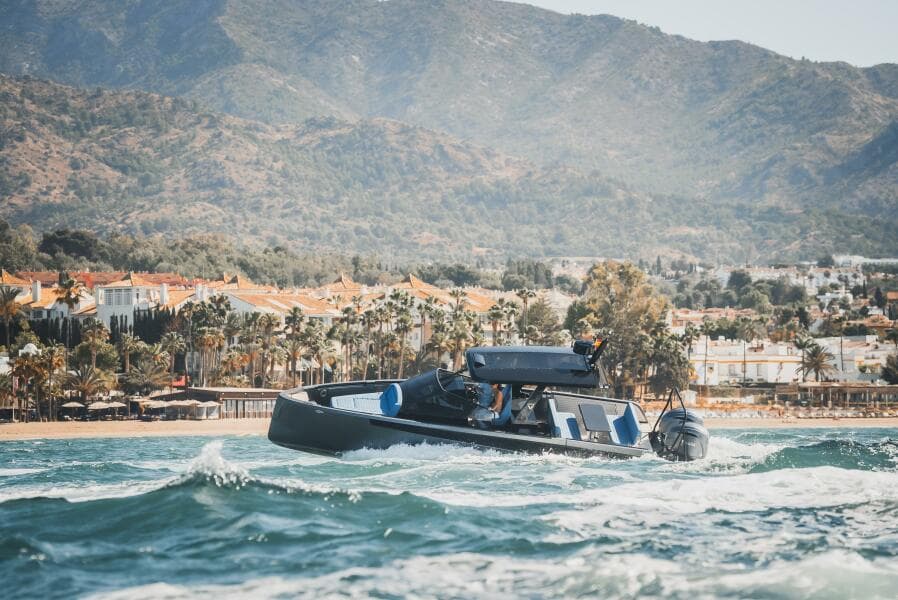 2026 Virtue V10 T-Top - Photo 3
