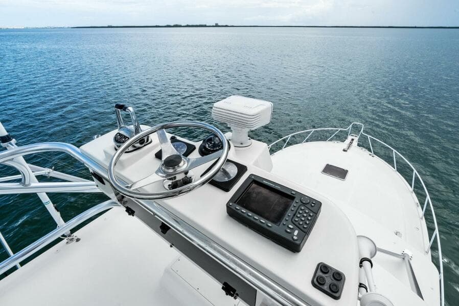 2004 Cabo 40 Hardtop Express