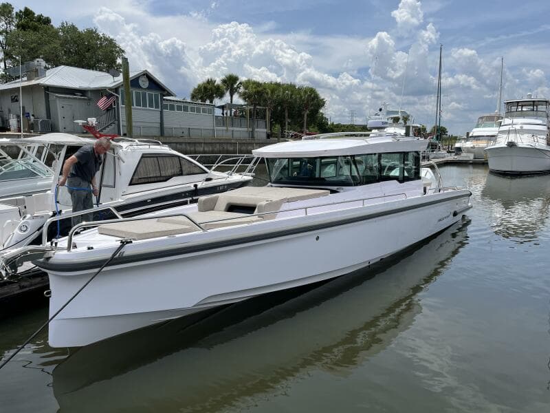 2024 Axopar Cross Cabin