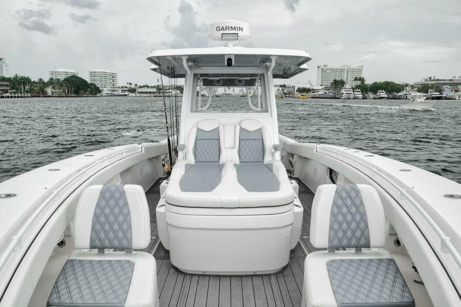 2024 Invincible 43 Open