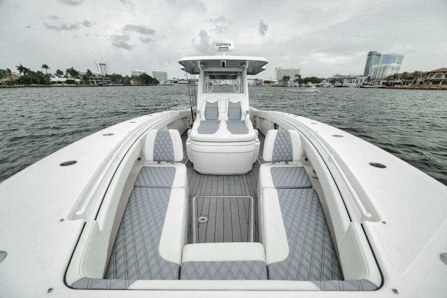 2024 Invincible 43 Open