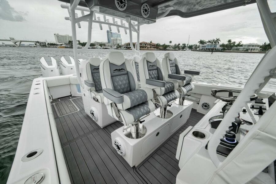 2024 Invincible 43 Open