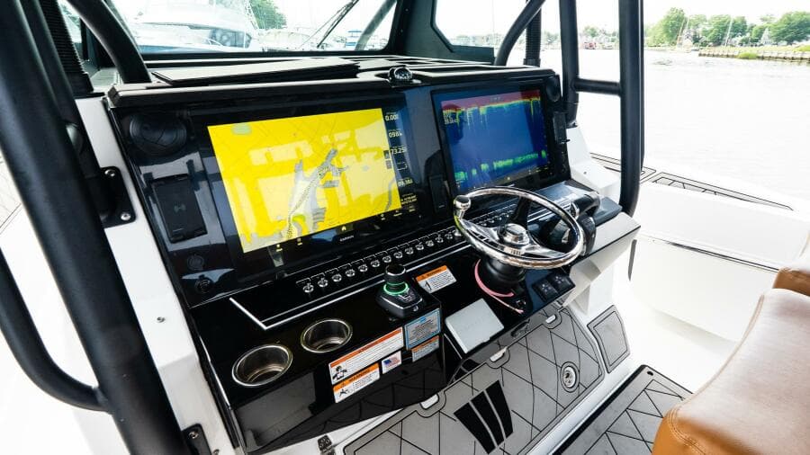 2021 Wellcraft 402 Fisherman