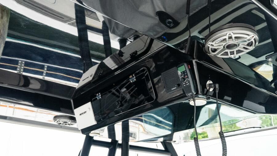 2021 Wellcraft 402 Fisherman