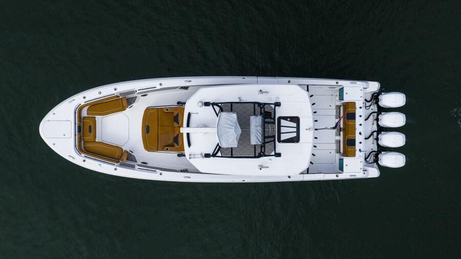 2021 Wellcraft 402 Fisherman