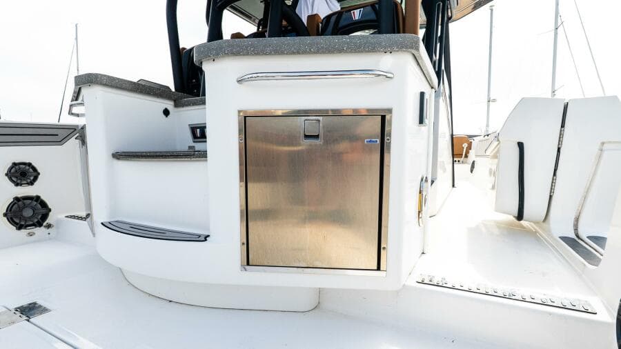 2021 Wellcraft 402 Fisherman