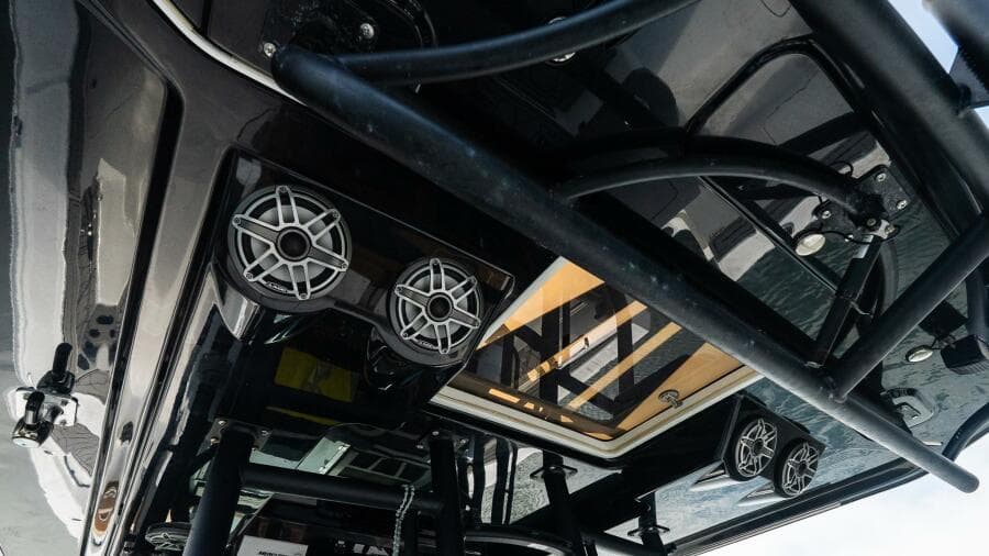 2021 Wellcraft 402 Fisherman