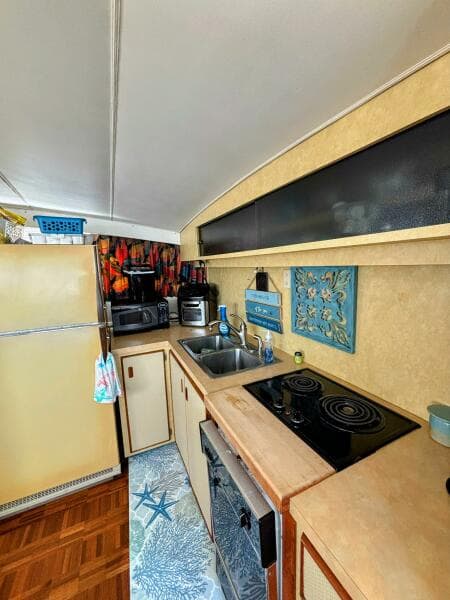 1977 Bertram 42 Motor Yacht