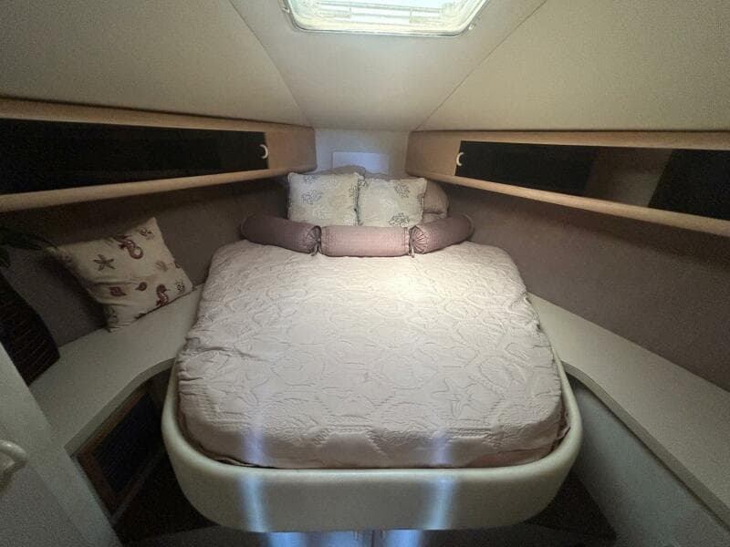 1990 Silverton 34 Convertible