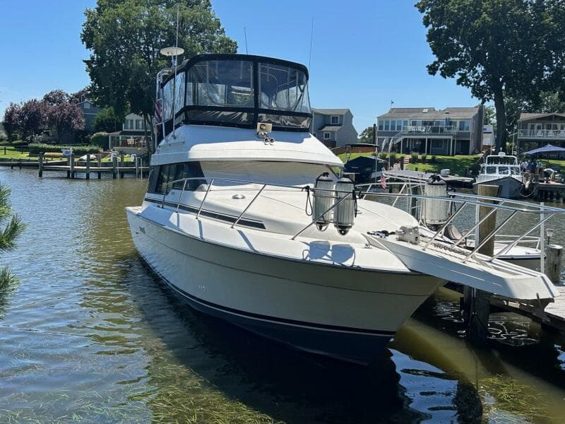 1990 Silverton 34 Convertible