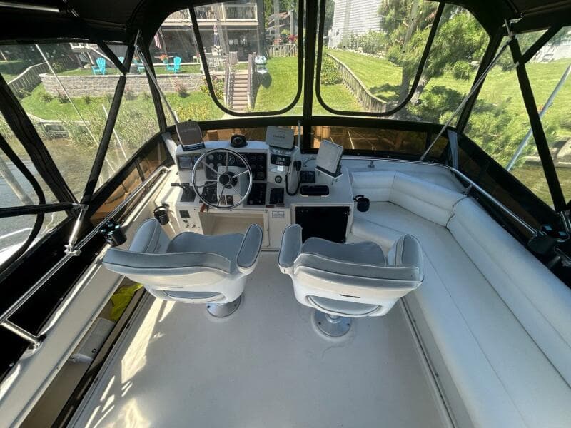 1990 Silverton 34 Convertible