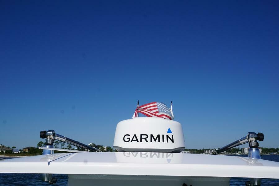 2022 25 Everglades 253cc Radar