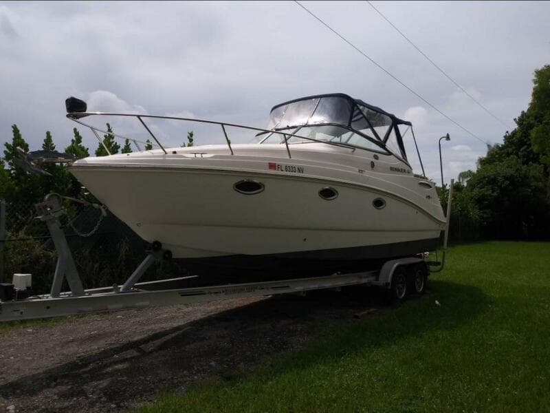 2009 Rinker 280 Express Cruiser