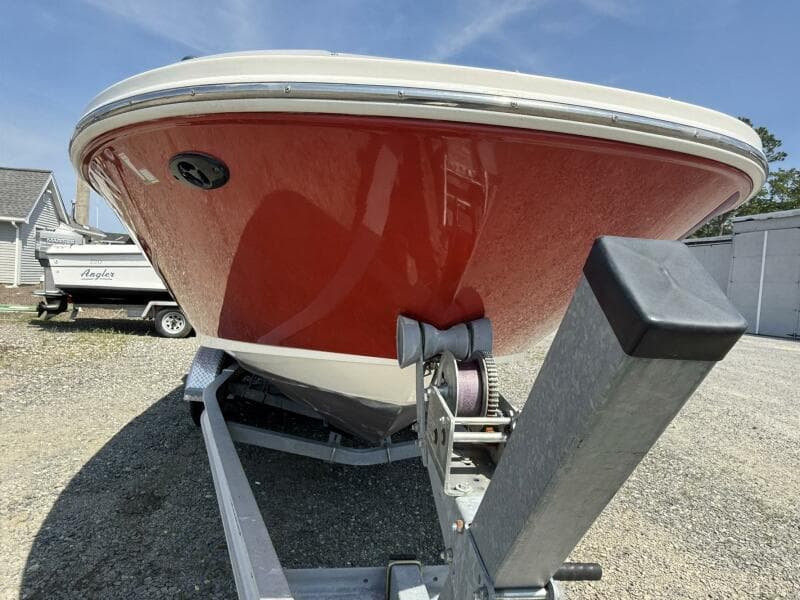 2014 Sea Ray 240 Sun Deck Outboard