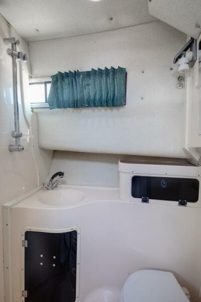 1997 Grady-White 300 Marlin