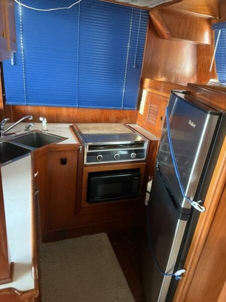 1982 Albin Tri-Cabin - Photo 33