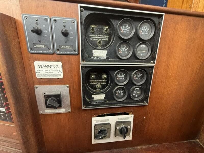 1982 Albin Tri-Cabin - Photo 20