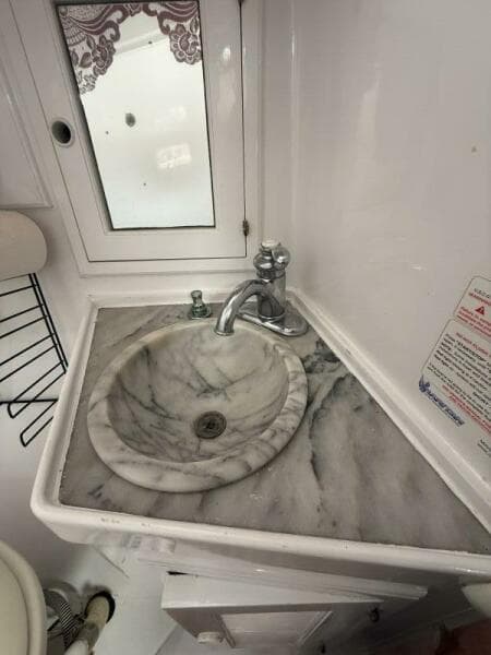 1982 Albin Tri-Cabin - Photo 50