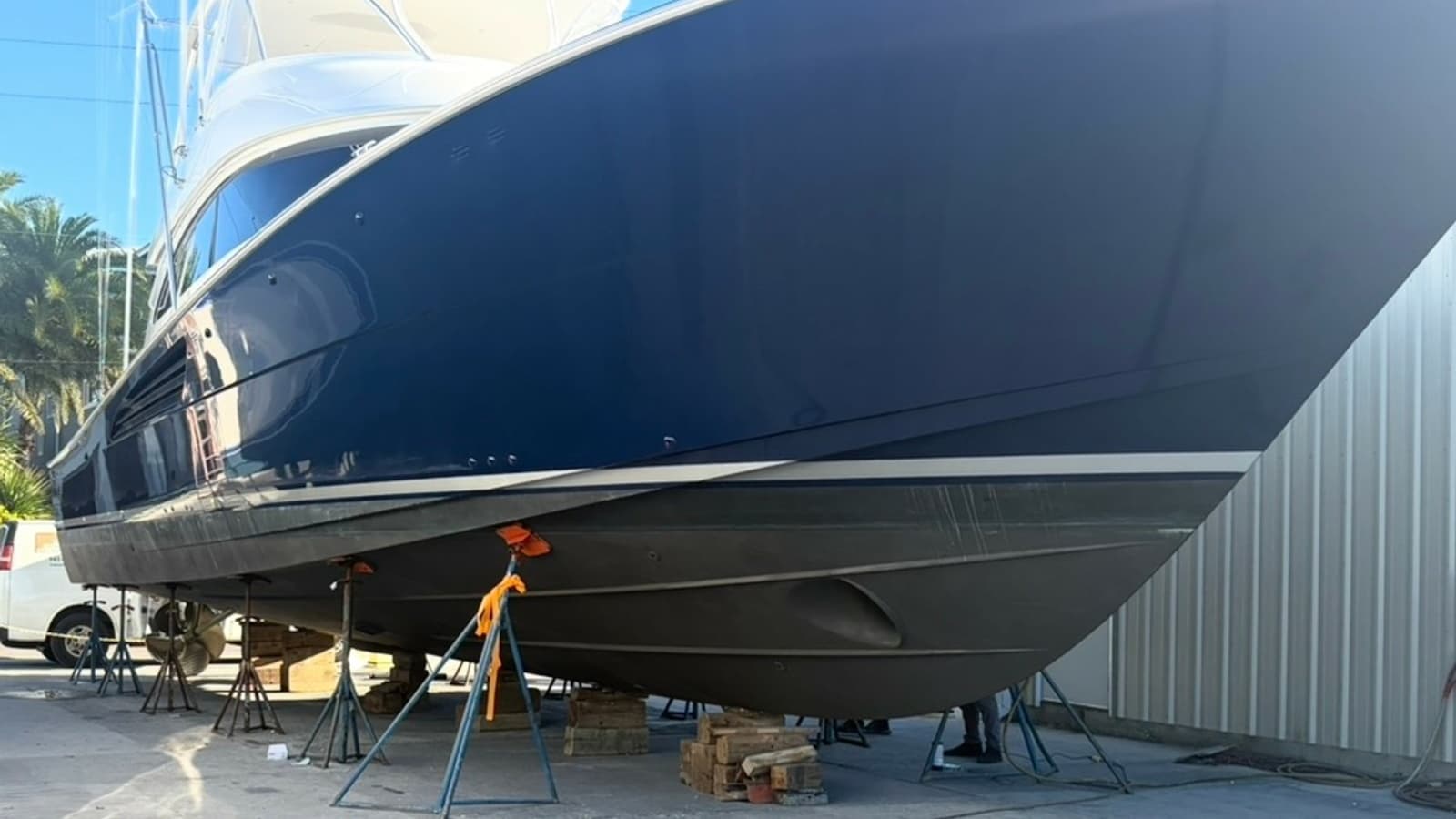 2024 Viking 64 Convertible - Photo 20