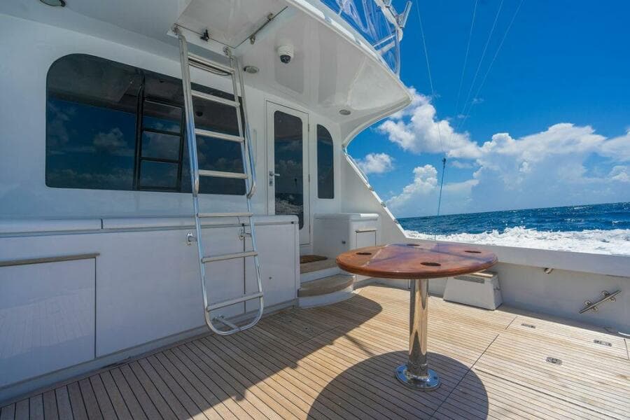 2005 Hatteras Enclosed Bridge