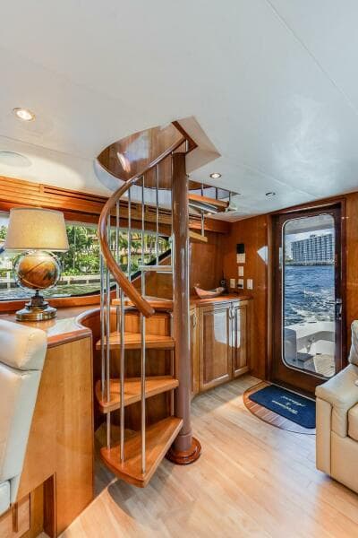 2005 Hatteras Enclosed Bridge