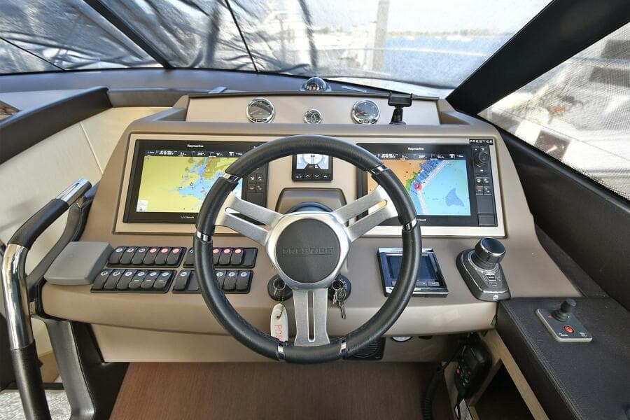 2018 Prestige 560 Fly