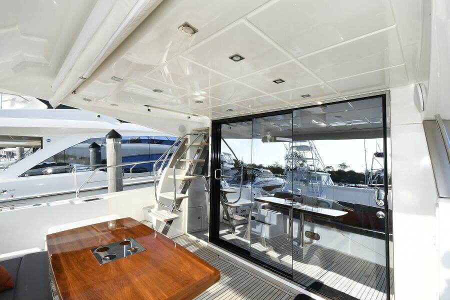 2018 Prestige 560 Fly