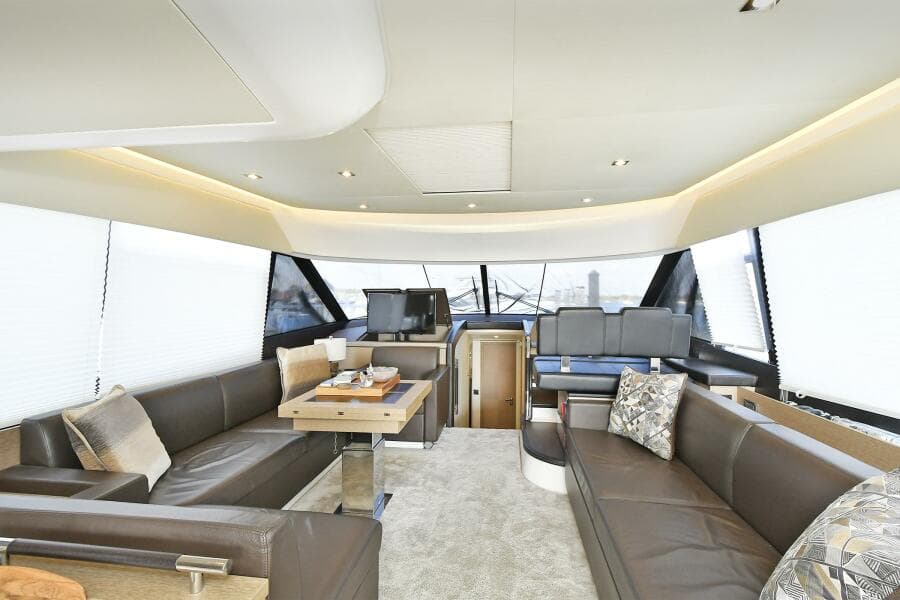 2018 Prestige 560 Fly