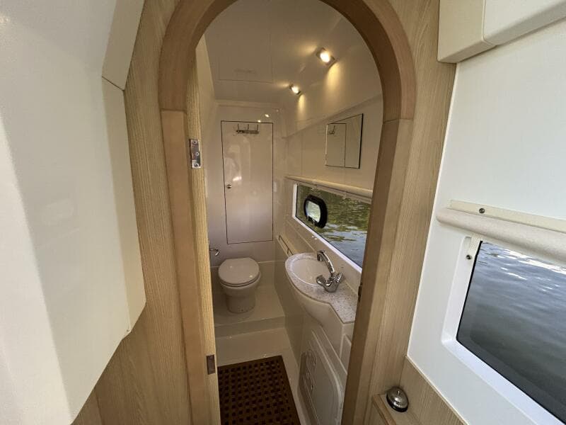 2020 Aquila 36 Sport