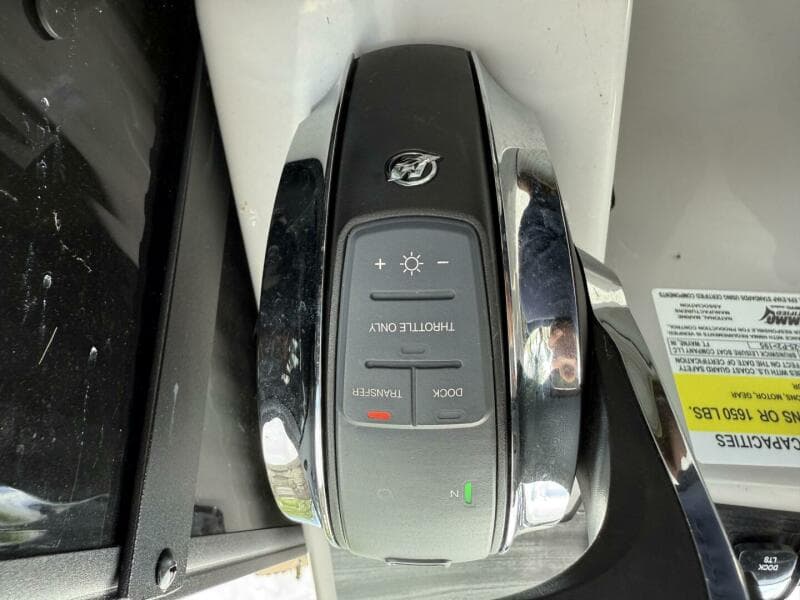 2022 Harris Sunliner 230