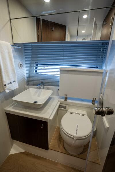 2025 Fairline Squadron 50