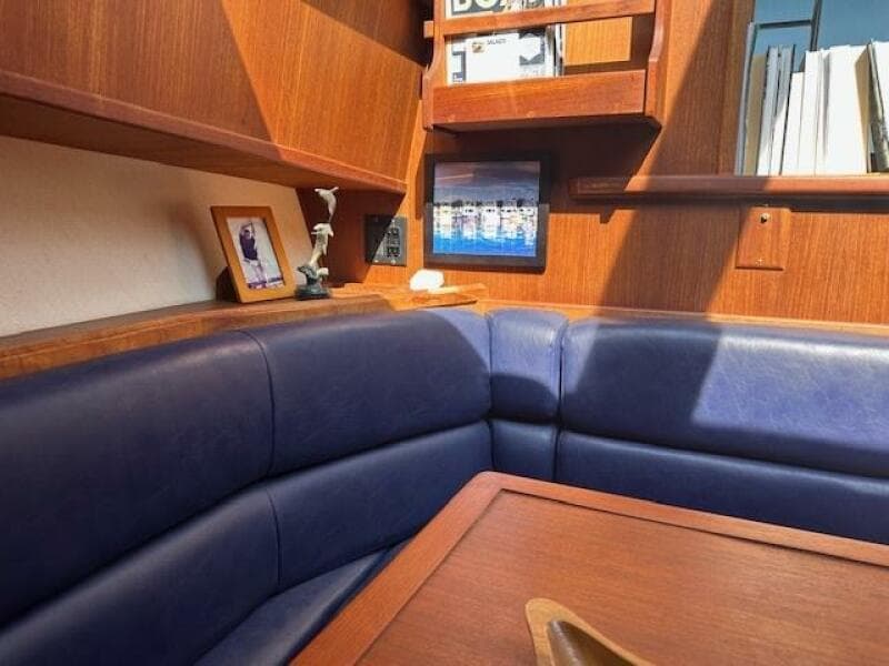 1988 Viking 45 Convertible