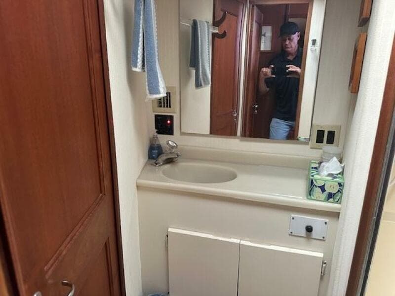 1988 Viking 45 Convertible