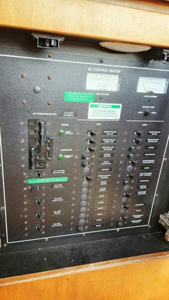 1999 Carver 530 Voyager Pilothouse